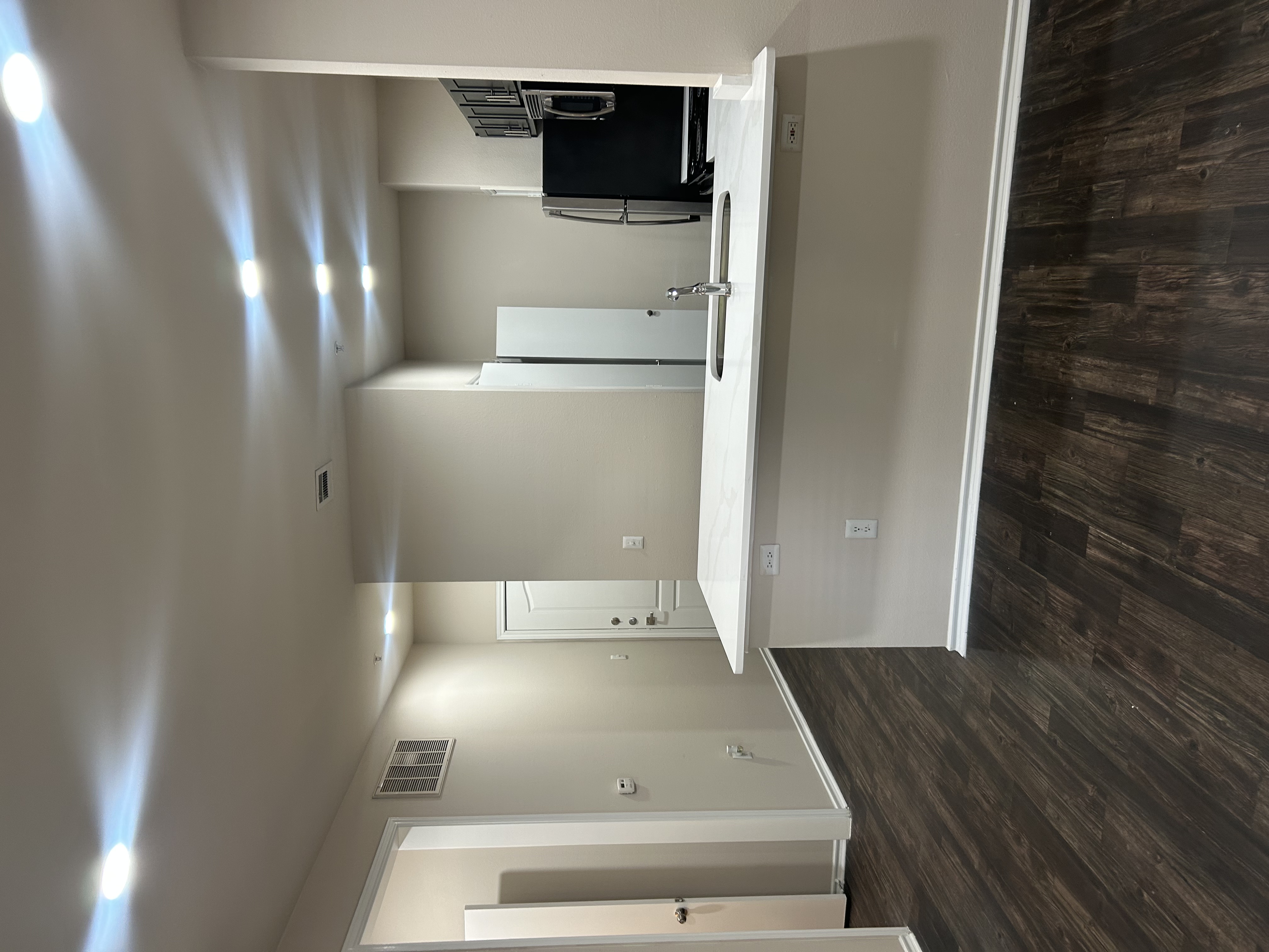 Updated kitchen breakfast bar at Allura Las Colinas